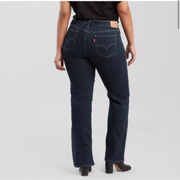 NWT Levi's Classic Bootcut Stellar Stretch Dark Wash - size 12 short (W31 L30) - Picture 5 of 13